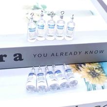 树脂仿真伏特加吊坠DIY耳环项链钥匙扣饰品配件批发