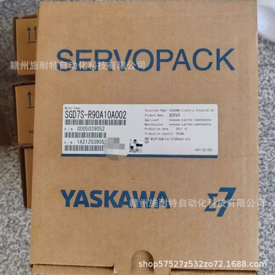 SGD7S-R90A10A002  安川 伺服驱动器  顺丰包邮 议价出售
