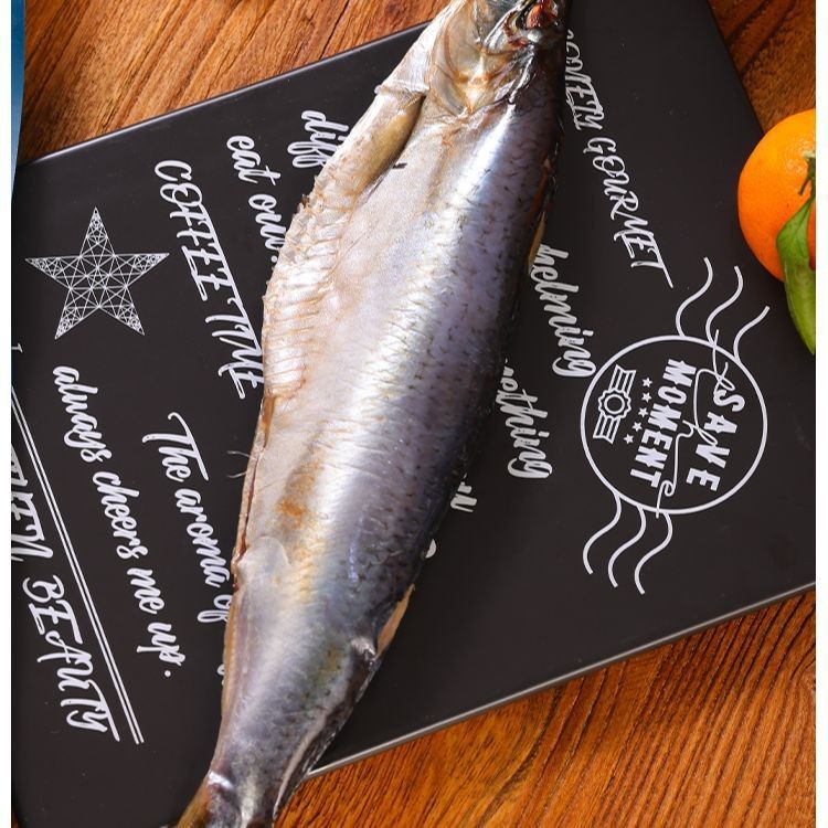 俄罗斯风味熏鱼 烟熏沙丁鱼深海大自然 烧烤 鲱鱼 开袋即食包邮