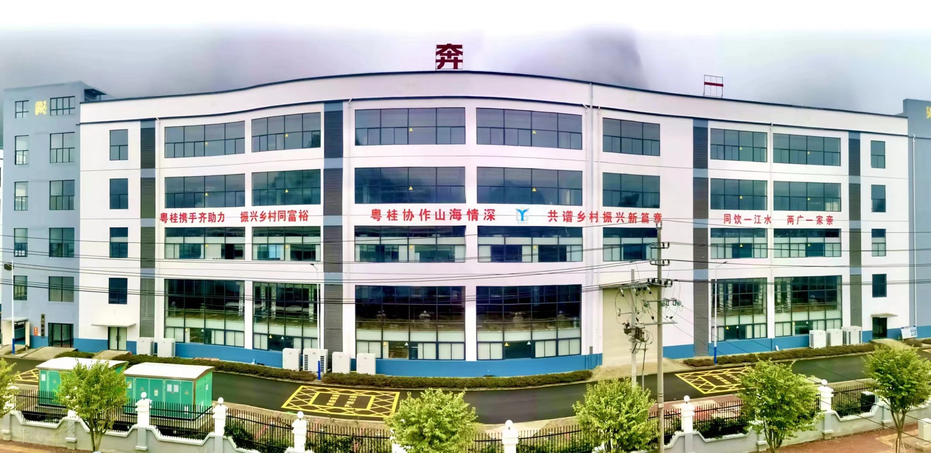 O1CN01lVt89f1HTfYIISQsP_!!2217584280759-0-cib.jpg?__r__=1713163202439