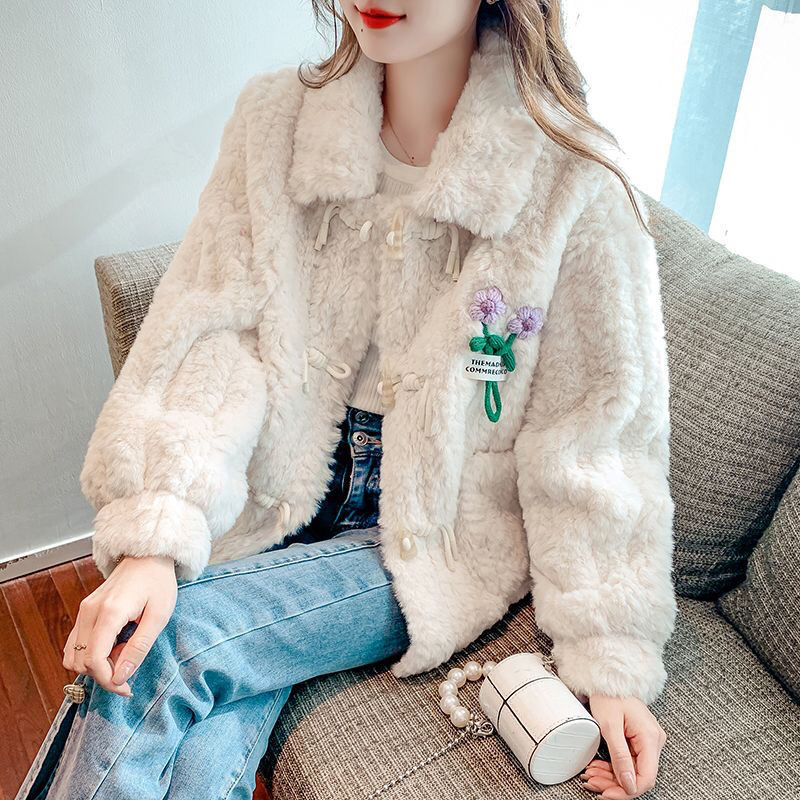 羊羔毛皮毛一体娃娃领外套女冬装2025年新款短款加厚仿兔毛皮草