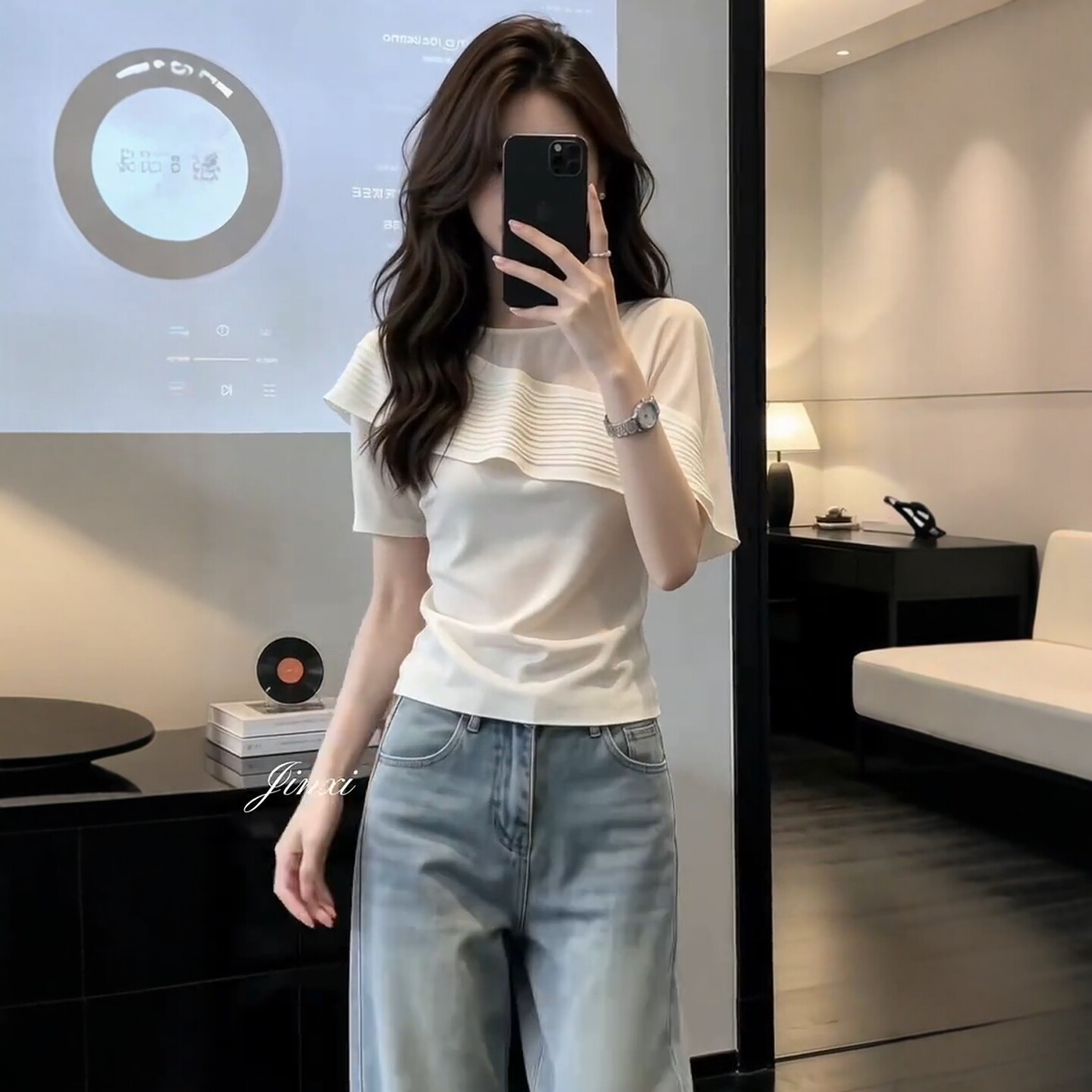 Áo thun nữ tay ngắn cổ tròn chất liệu cotton phối viền ren lá sen kiểu Pháp — màu trắng ngà chi tiết 1