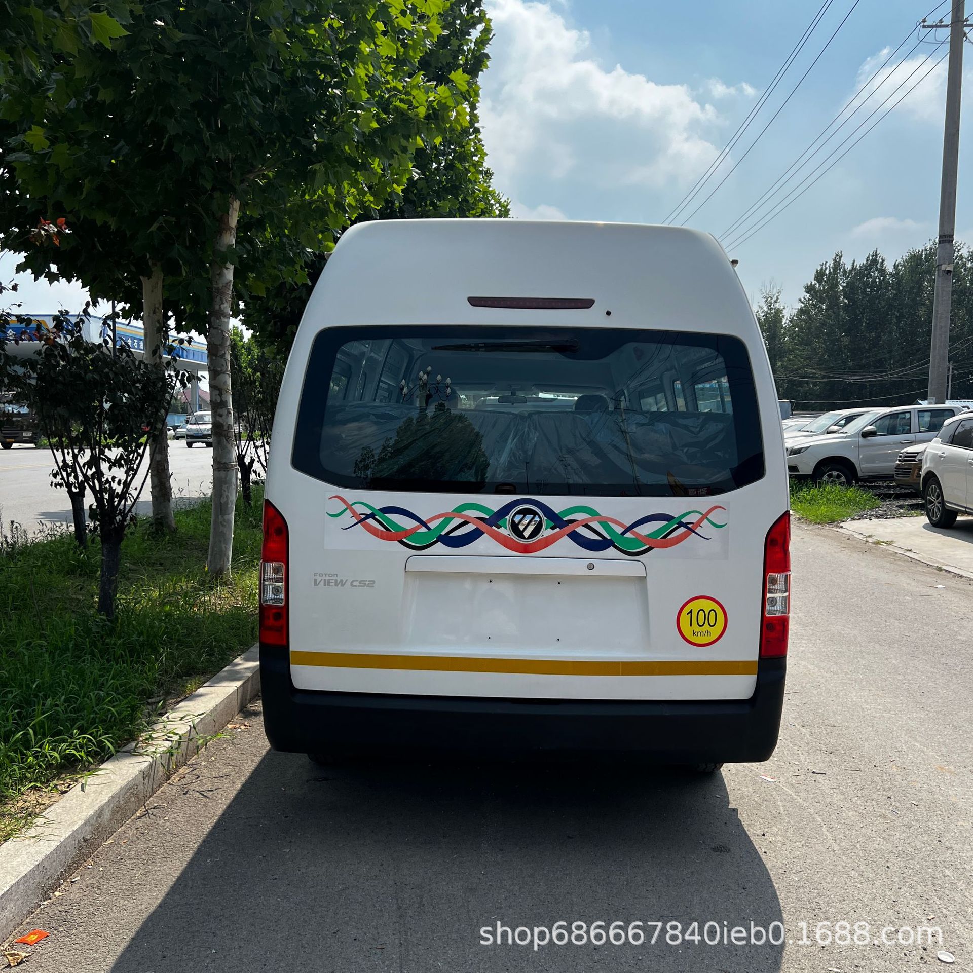 Cross-border supply of Foton Scenery G9 left-hand drive passenger buses modified for Southeast Asia and Middle East passenger transport