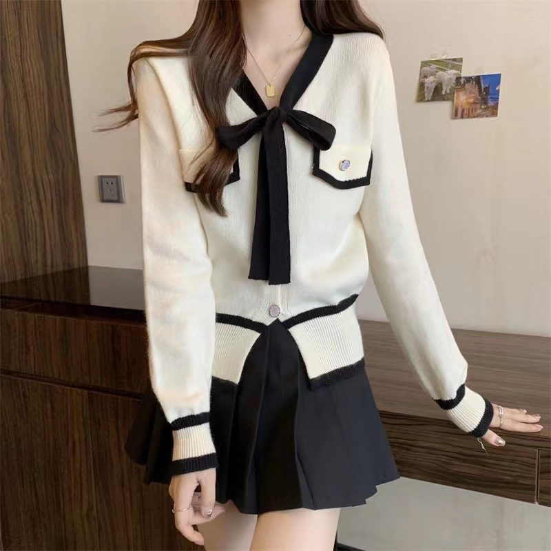 Short autumn design retro knitted long-sleeve with bow