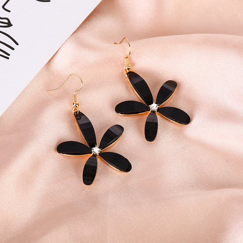 New Style Trendy Internet Celebrity Elegant Earrings Women's Exaggerated Petal Earrings Personality Retro Ear Hooks Super Shiny Fashionable Earrings for Women