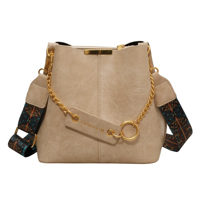 Polyurethane straps for leisure, one-shoulder bag, universal capacious shoulder bag, Korean style, simple and elegant design