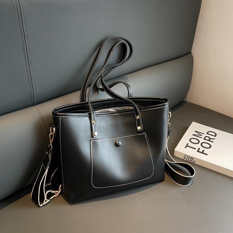 Bolso bandolera transfronterizo de gran capacidad más vendido para mujer 2025 nuevo bolso de alta gama de cercanías bolso de hombro simple image 6