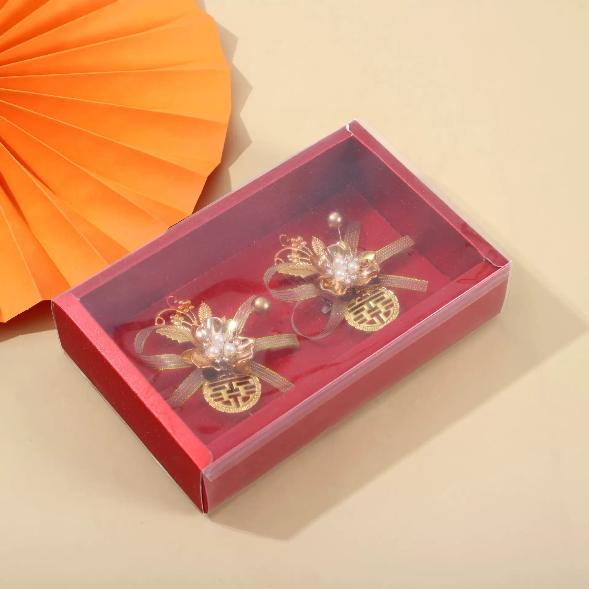透明塑料红色胸花盒婚庆用品喜庆礼盒结婚胸花包装盒长方体盒子