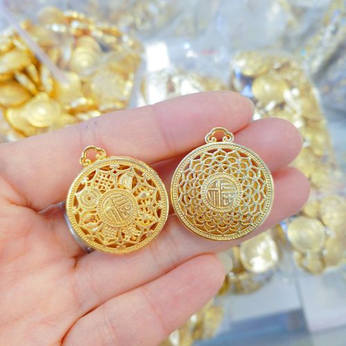 Vietnamese sand gold eight treasures rich hollow lotus pendant brass gold-plated ancient blessing lotus compass pendant necklace