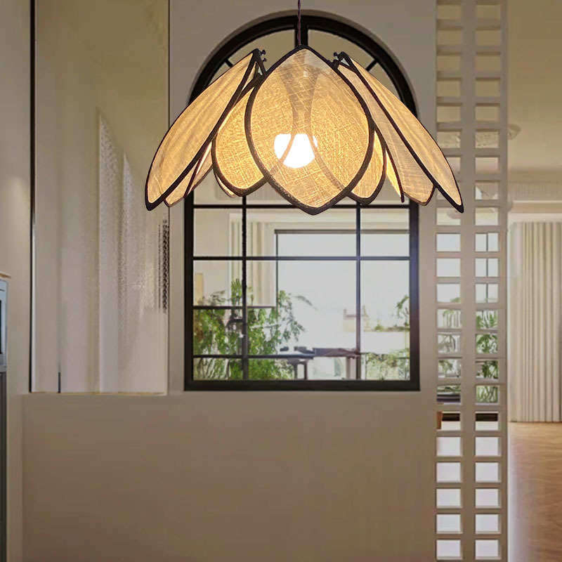 Lámpara del restaurante retro francesa lámpara de pétalos de alta sensación de crema de viento medieval de viento tranquilo de la sala de estar dormitorio iluminación de la mesa de comedor