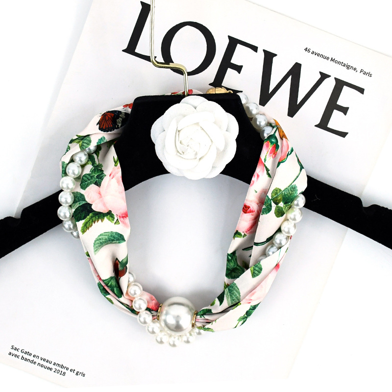 Nueva versión coreana de nicho de alto nivel de perlas hebilla de succión collar de perlas bufandas de seda versátil bufandas de seda