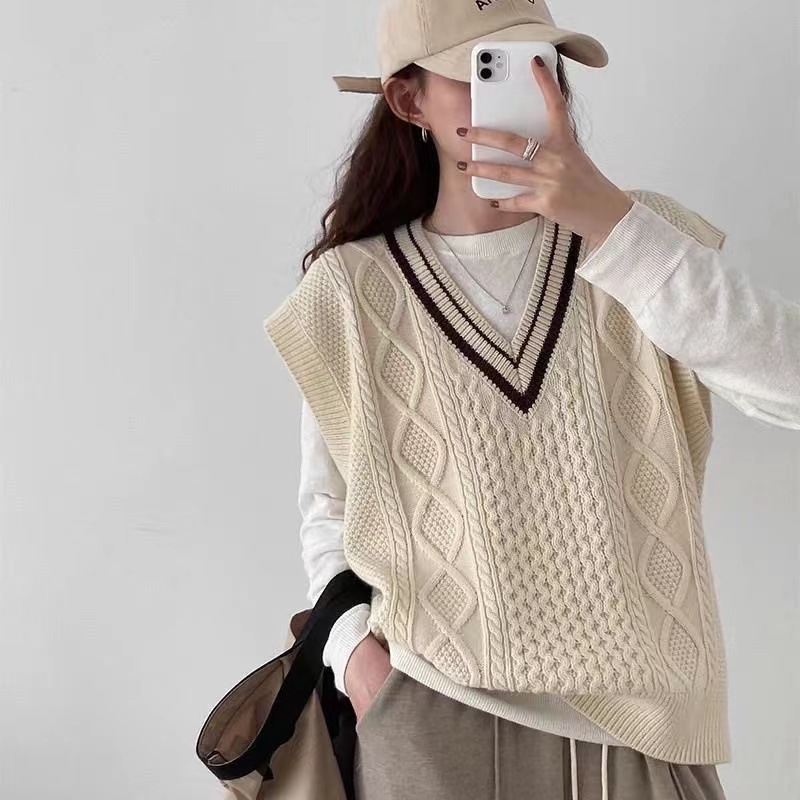 复古v领针织马甲女春秋外搭学院风宽松外穿叠穿秋冬麻花毛衣背心