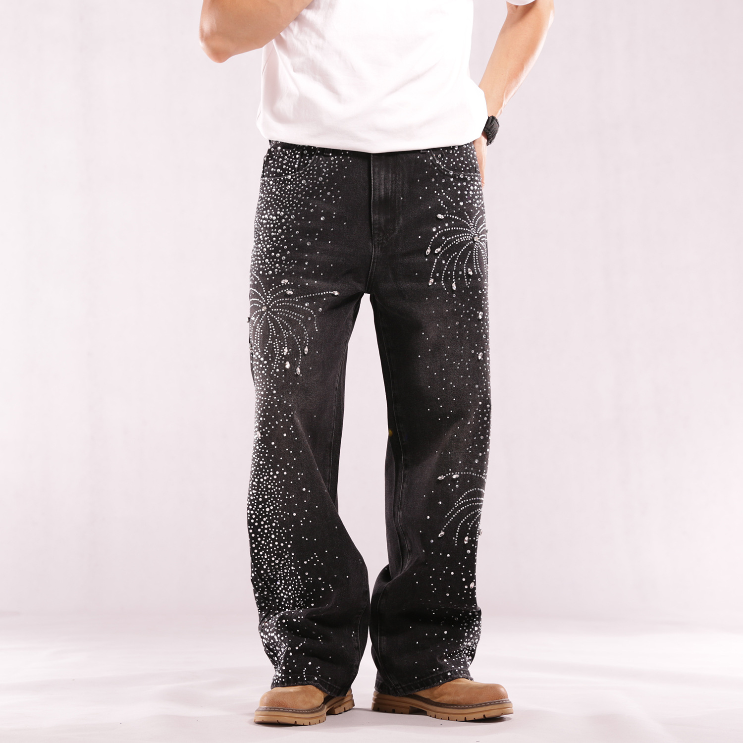 Amazon comercio exterior una agencia de industria pesada caliente de diamantes estrellas vacías de perforación jeans rectos masculinos sueltos AliExpress Europa y América