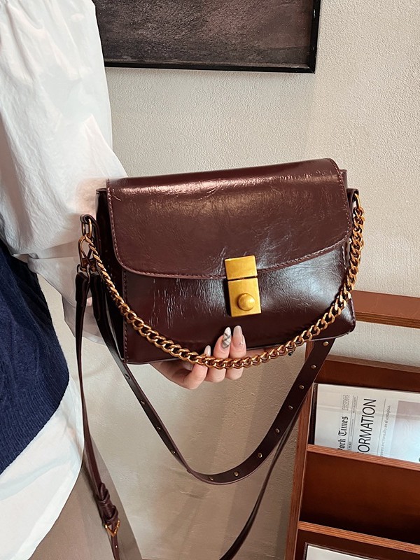 Bolso para mujeres 2025 nueva tendencia europea y americana retro cross-border bolso cuadrado de alta calidad sensación de exquisito viaje de hombro mochila