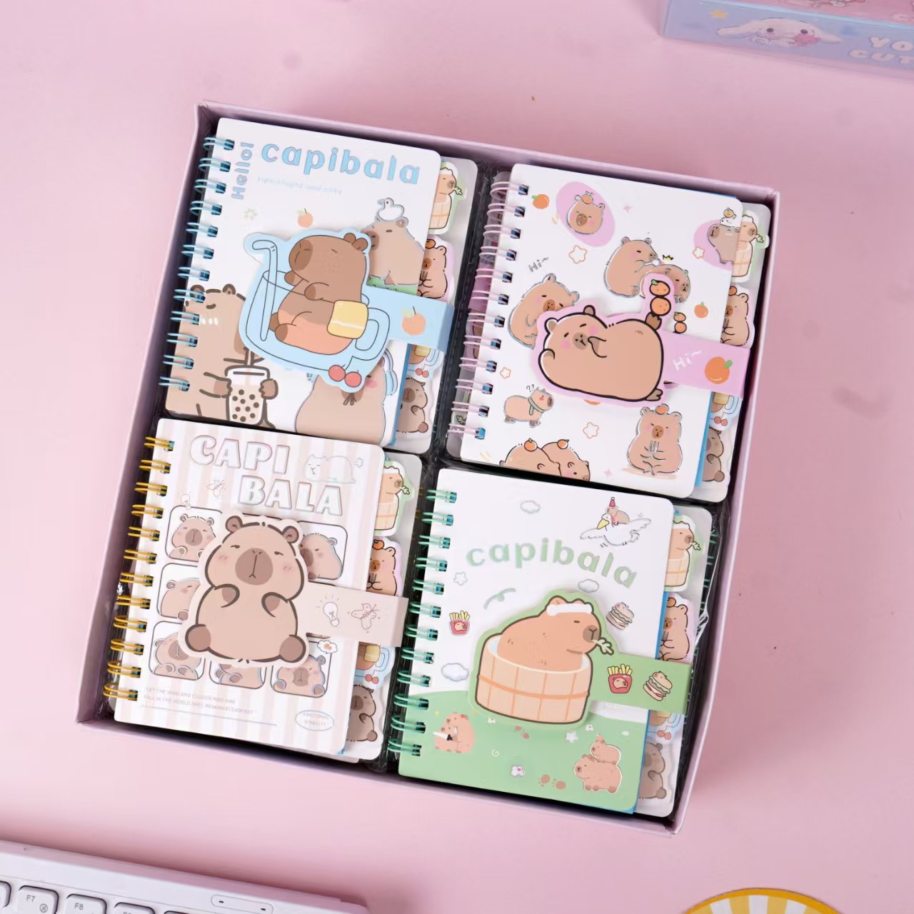 Cuaderno de Espiral A7 con Cierre Mágico y Páginas de Colores para Estudiantes