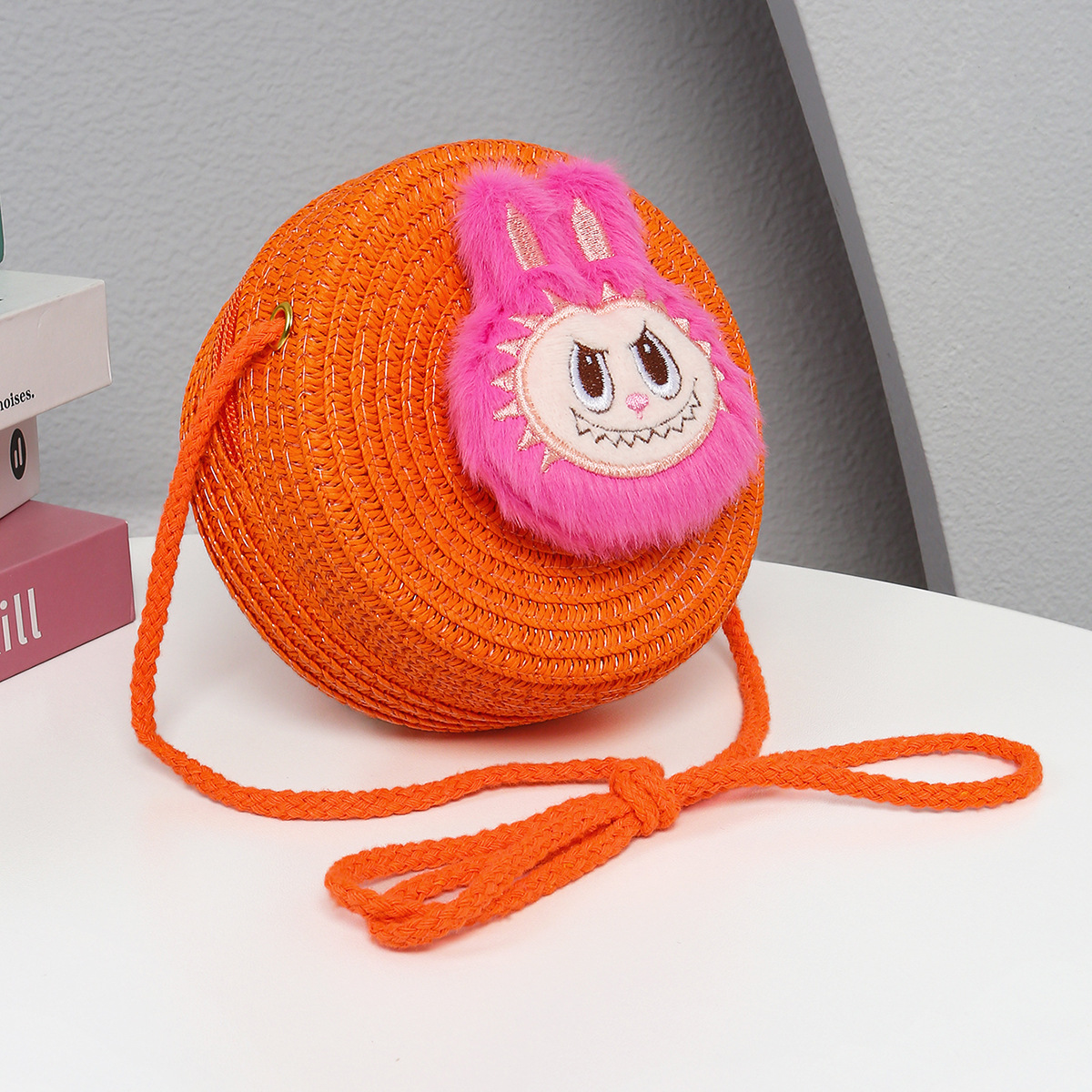 주황색 둥근 가방 + 분홍색 천