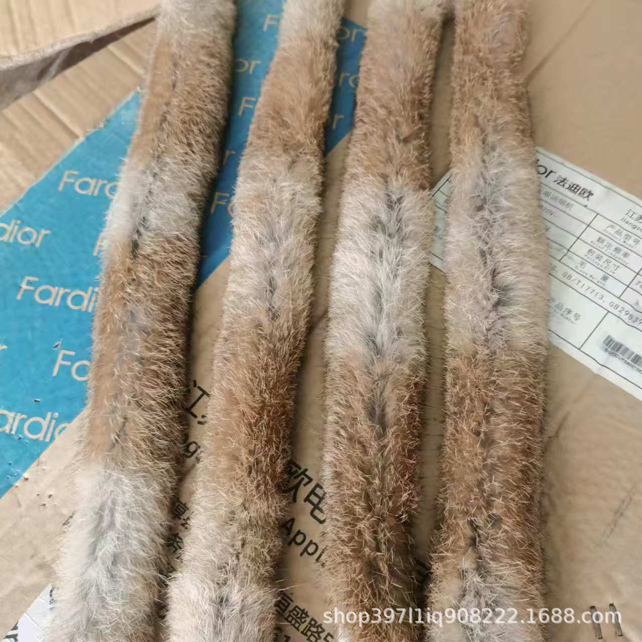 厂家批发家兔毛条兔毛条兔毛边条草黄色兔毛条毛领