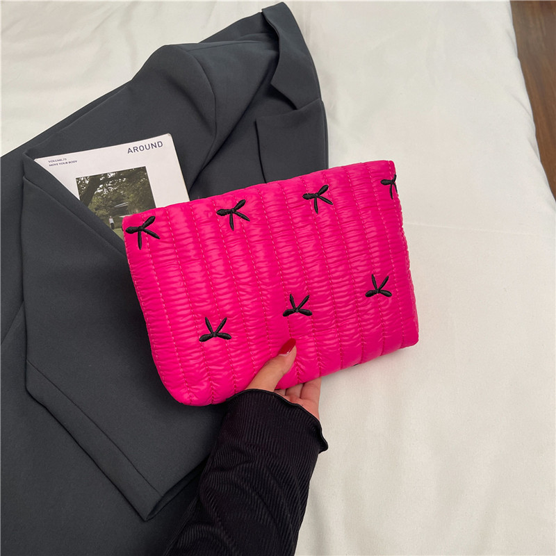 2025 invierno nueva moda portátil bolso de mano mecha de moda impresión mariposa de maquillaje de gran capacidad bolso de mano