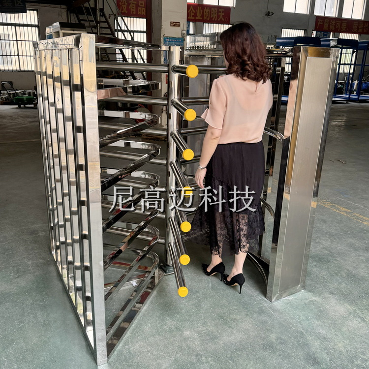 宁波火车站单象旋转门健身馆进出手动栅栏衮闸机三排杆十字转闸挡
