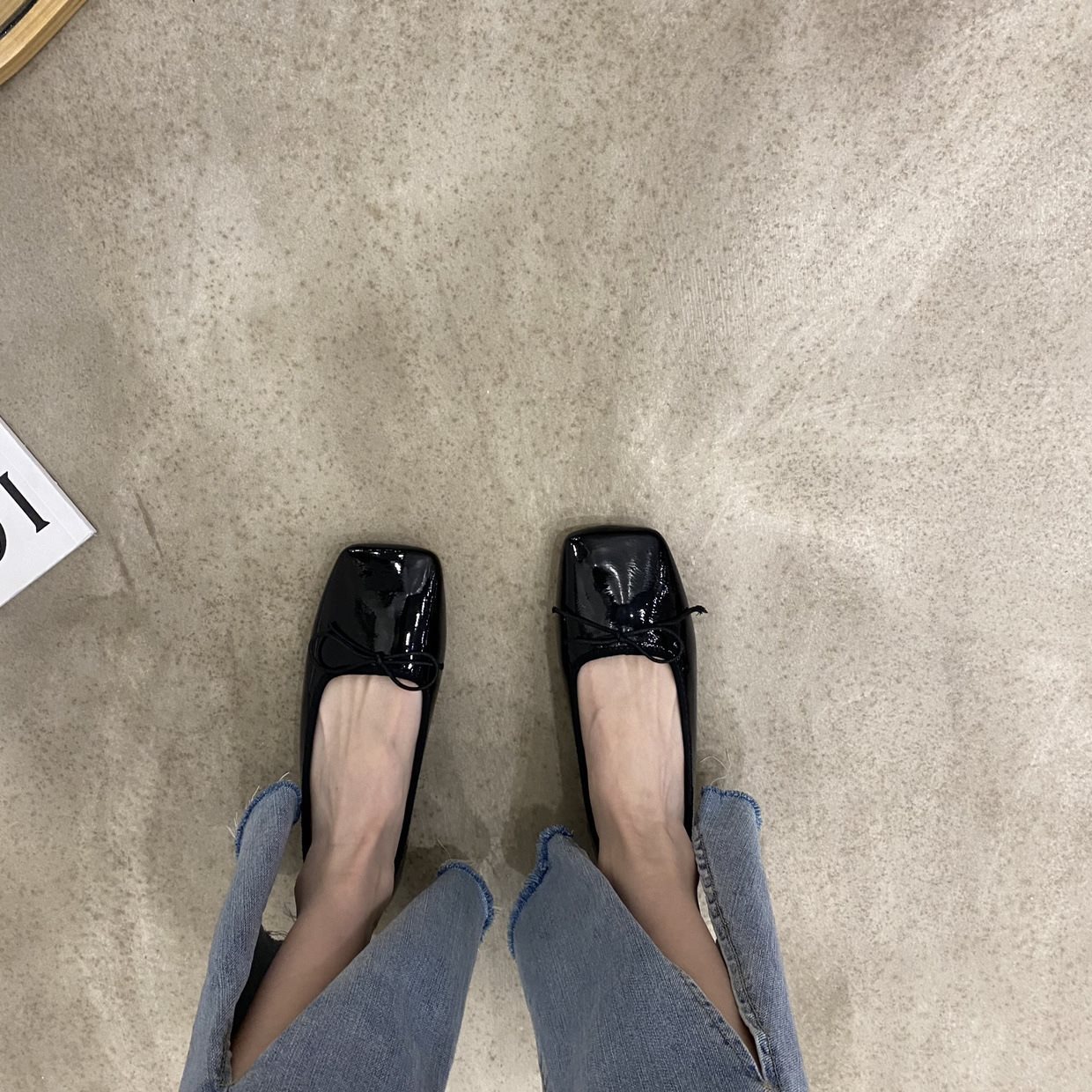 검은색