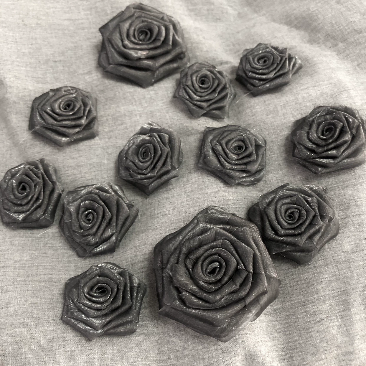 Темно-серая роза, детская одежда ручной работы, аксессуары в стиле Лолиты, органза, бессмертный цветок, корсаж, ювелирные изделия, дизайн для выпускного