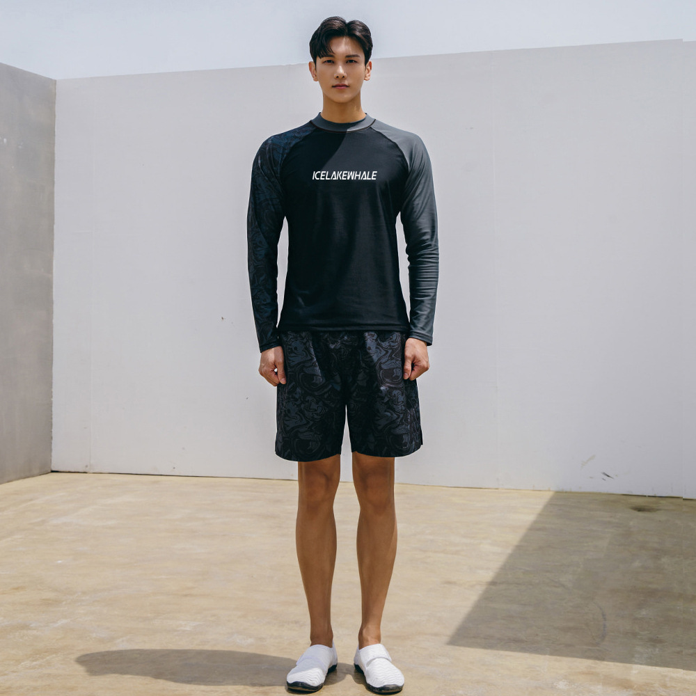 One-Piece Men's Diving Suit with Sun Protection, Long-Sleeve Beach Shorts, Quick-Dry Snorkeling Surfing Men's Plus-Size Swimwear