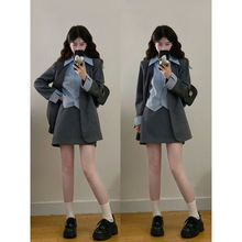 肥柒柒大码胖mm2025新款小众设计感假两件衬衫西装外套半身裙套装