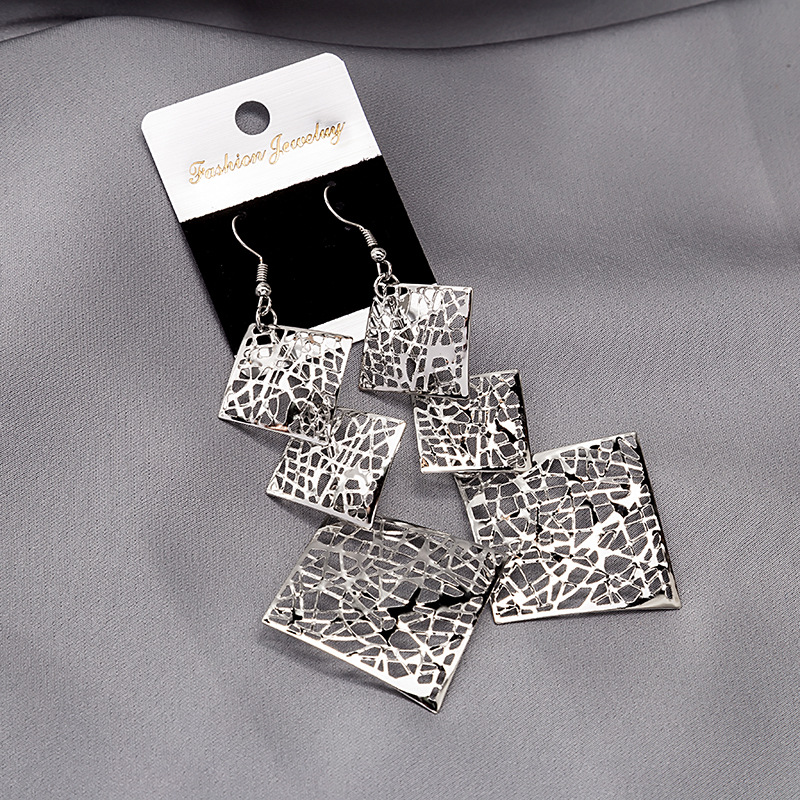 Irregular, Geometric, Water Droplets Pattern Women'S Gender 1 Pair Exaggerated Fashion Irregular Geometric Water Droplets Tassel Metal Women'S Drop Earrings Earrings