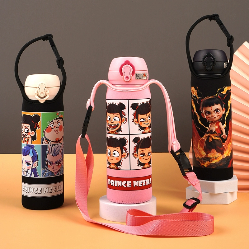 Детская крышка для чашки-термоса Nezha, портативный ремень через плечо с рисунком, универсальная крышка для чашки, защитный чехол для чашки с водой, предотвращающий ожоги