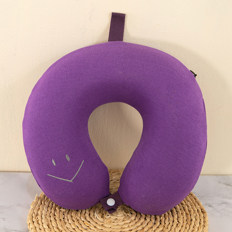 보라색 웃는 얼굴