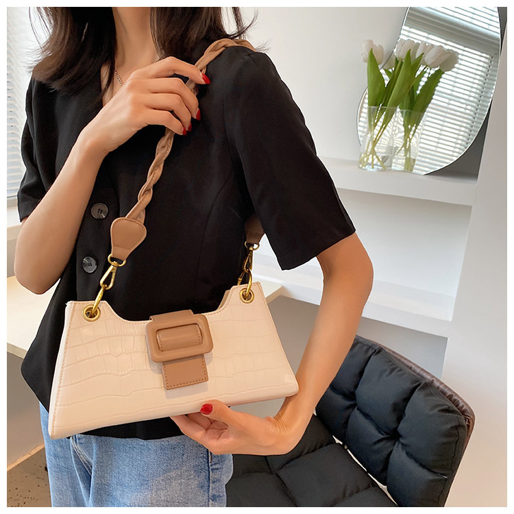 Fashion Stone Pattern Underarm Small Square Bag Wholesale display picture 4