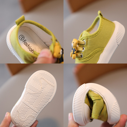 Solid Soft-Soled Baby Shoes, Ultra-Soft First Steps Shoes, Children's Canvas Shoes, Slip-On for Spring and Autumn, Unisex Single-Soled Flat Shoes