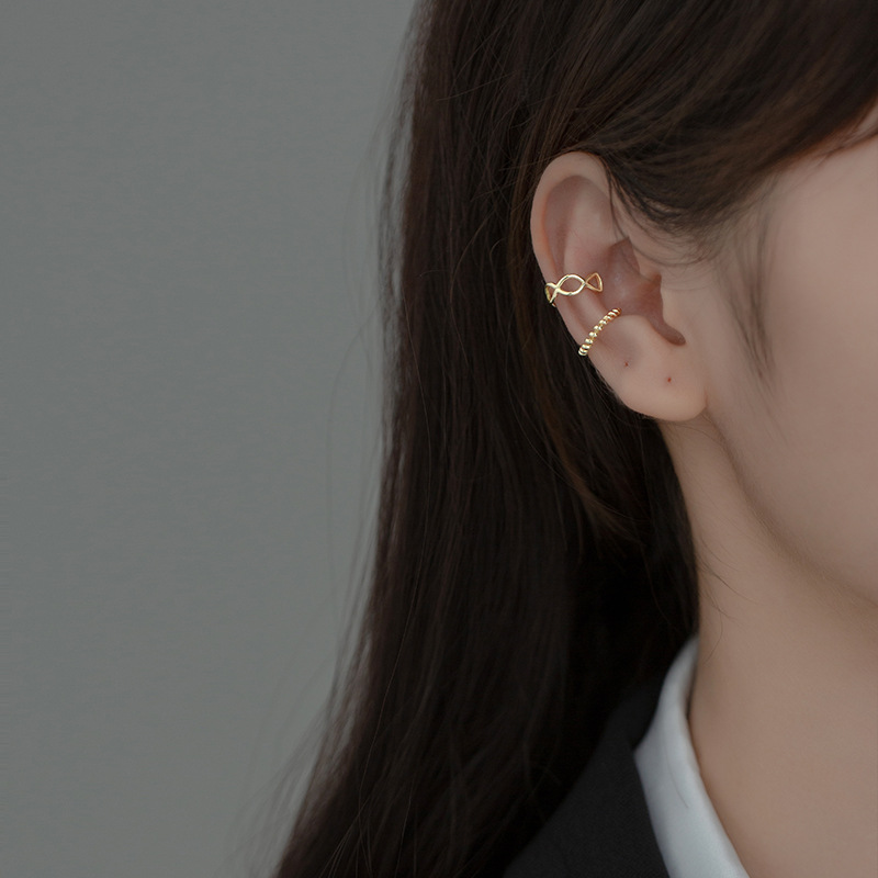 Eloch s925 plata verano sin agujeros de orejas japoneses y coreanos temperamento simple línea de torsión orejas clips de hueso G9655