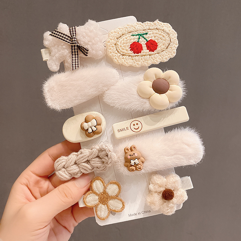 Celebridades de Internet 2022 nueva horquilla de felpa lateral femenina clip tocado flequillo lindo clip lateral japonés clip lateral