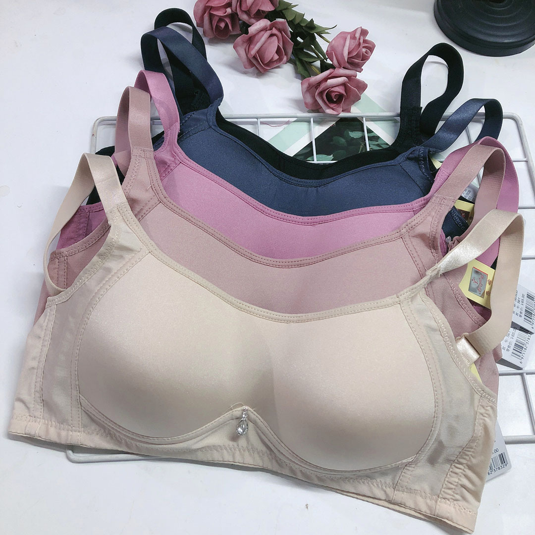 瑩嫦561薄款BC杯無鋼圈調整型光面泳布舒適收副乳大胸顯小內衣