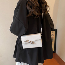 2024秋冬新款休闲小方包手机包百搭手拿包简约小包包女单肩斜挎包