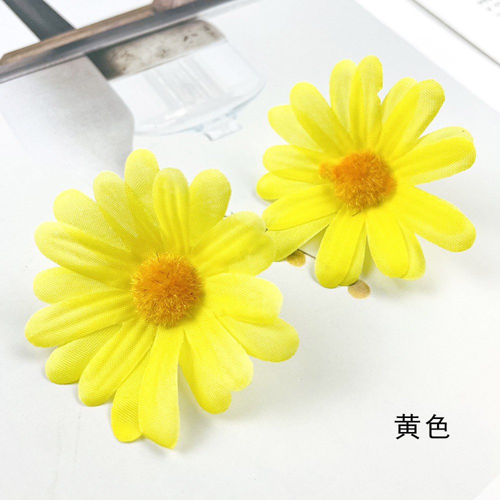 노란색