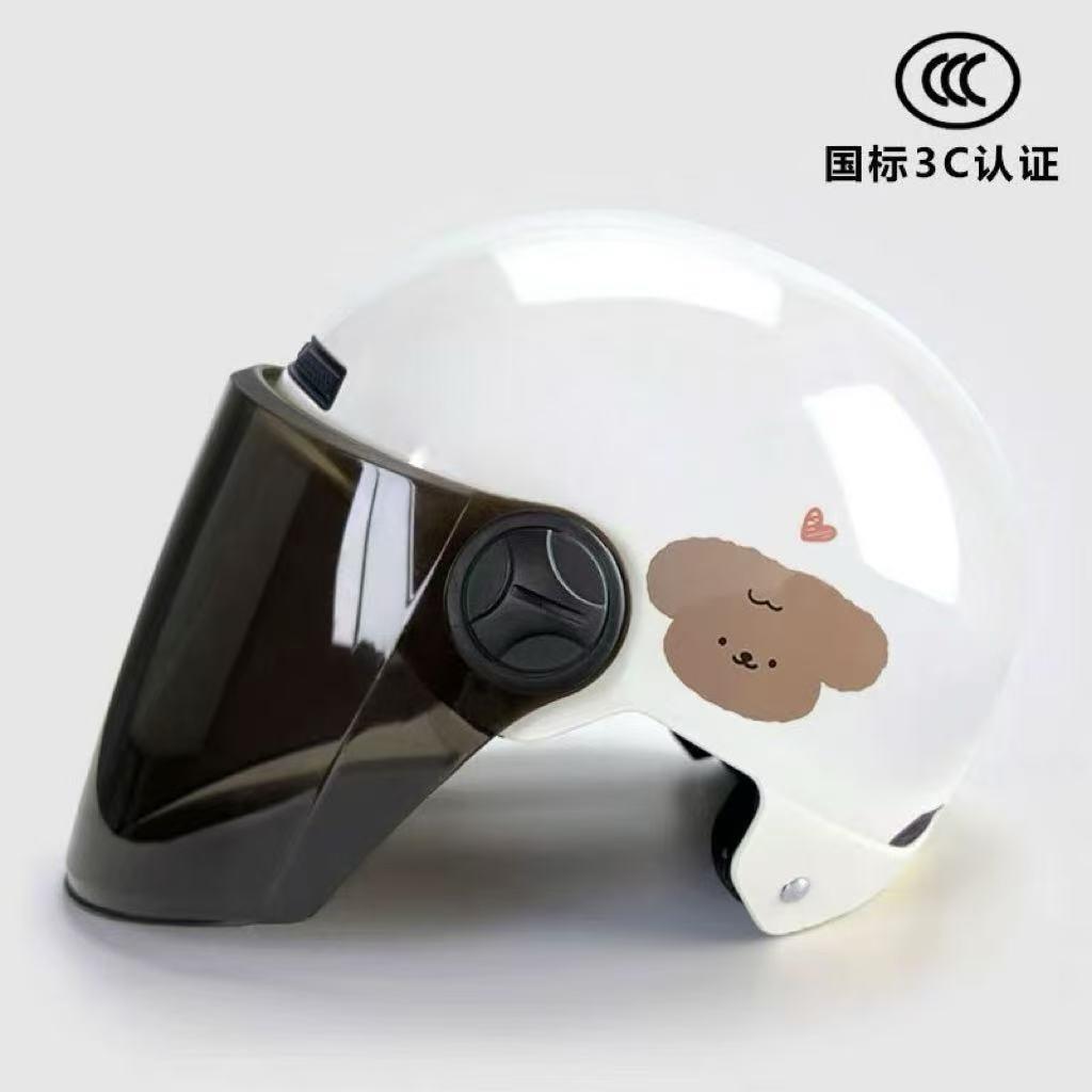 Newly certified national standard bear-themed electric vehicle motorcycle helmet, unisex, lightweight, sun-protective, all-season half helmet safety helmet