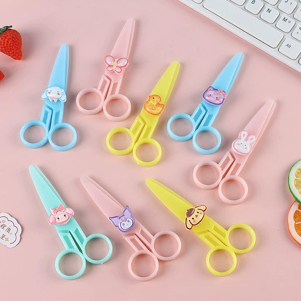 Cartoon round head scissors