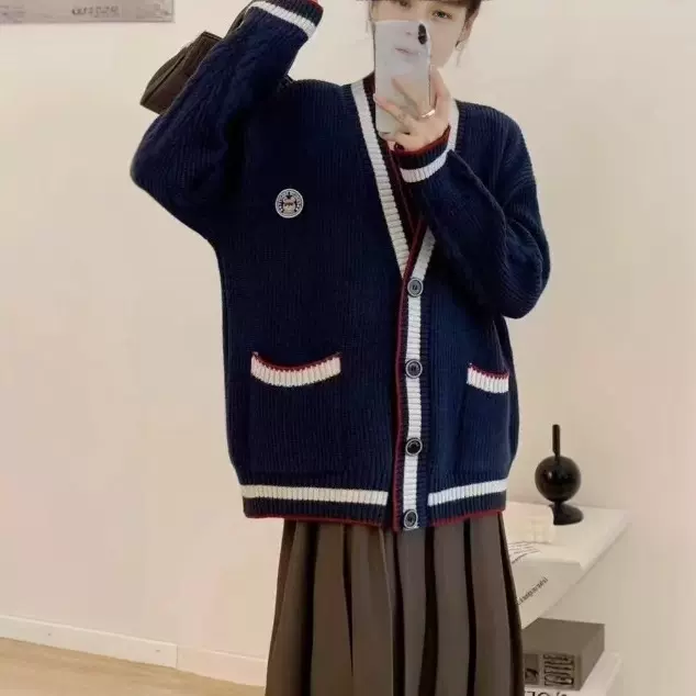 学院风V领毛衣开衫外套女2025新款秋冬穿搭宽松显瘦慵懒外穿上衣