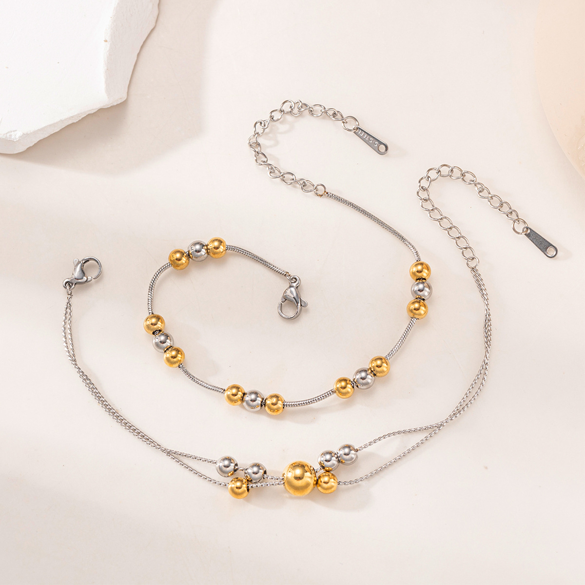 Taena collar de acero inoxidable europeo y americano, lujo ligero, cadena de alta calidad, cuentas redondas para mujer, cadena de clavícula de acero de titanio, joyería de explosión transfronteriza