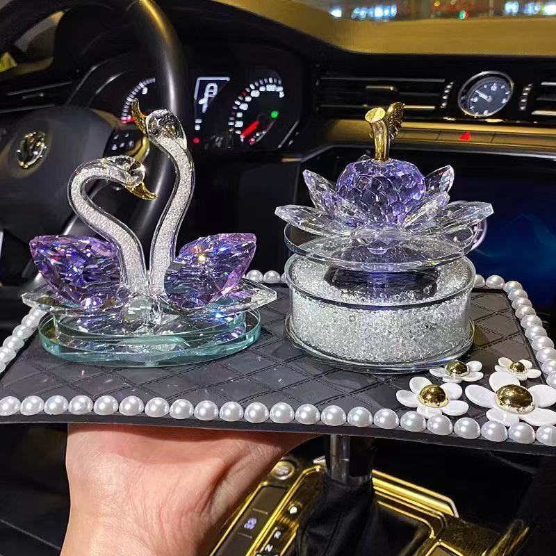 Car Ornaments Goddess Style Crystal Swan Car Perfume Holder High-End for Girls' Cars