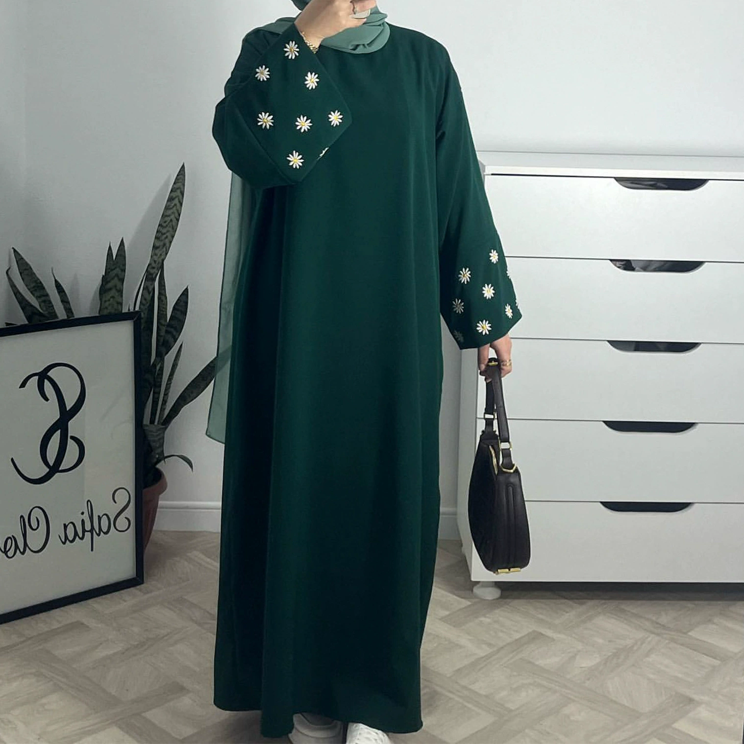 Лориа 2024 AliExpress Дубай Ближний Восток Турецкое элегантное вышитое платье-сарик Daisy LR802