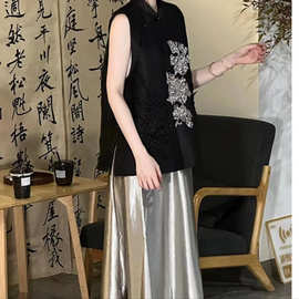新中式国风无袖盘扣重工钉珠马甲上衣女减龄宽松收腰半身裙套装女