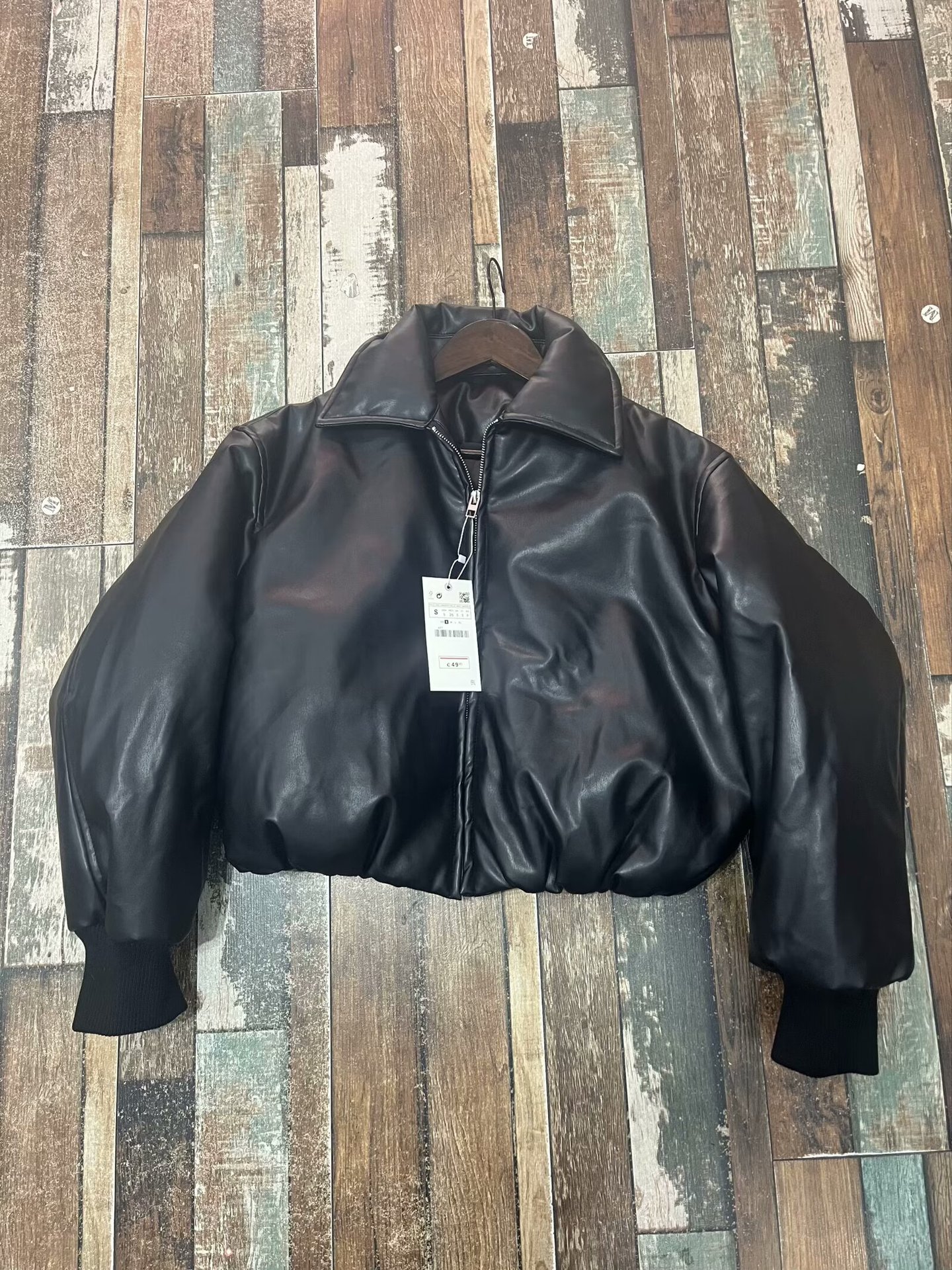 Dameskleding Herfst en Winter Nieuwe Internet Celebrity Proteïne Leer Dikke Warme Korte Leren Katoenen Jas_voghion.com