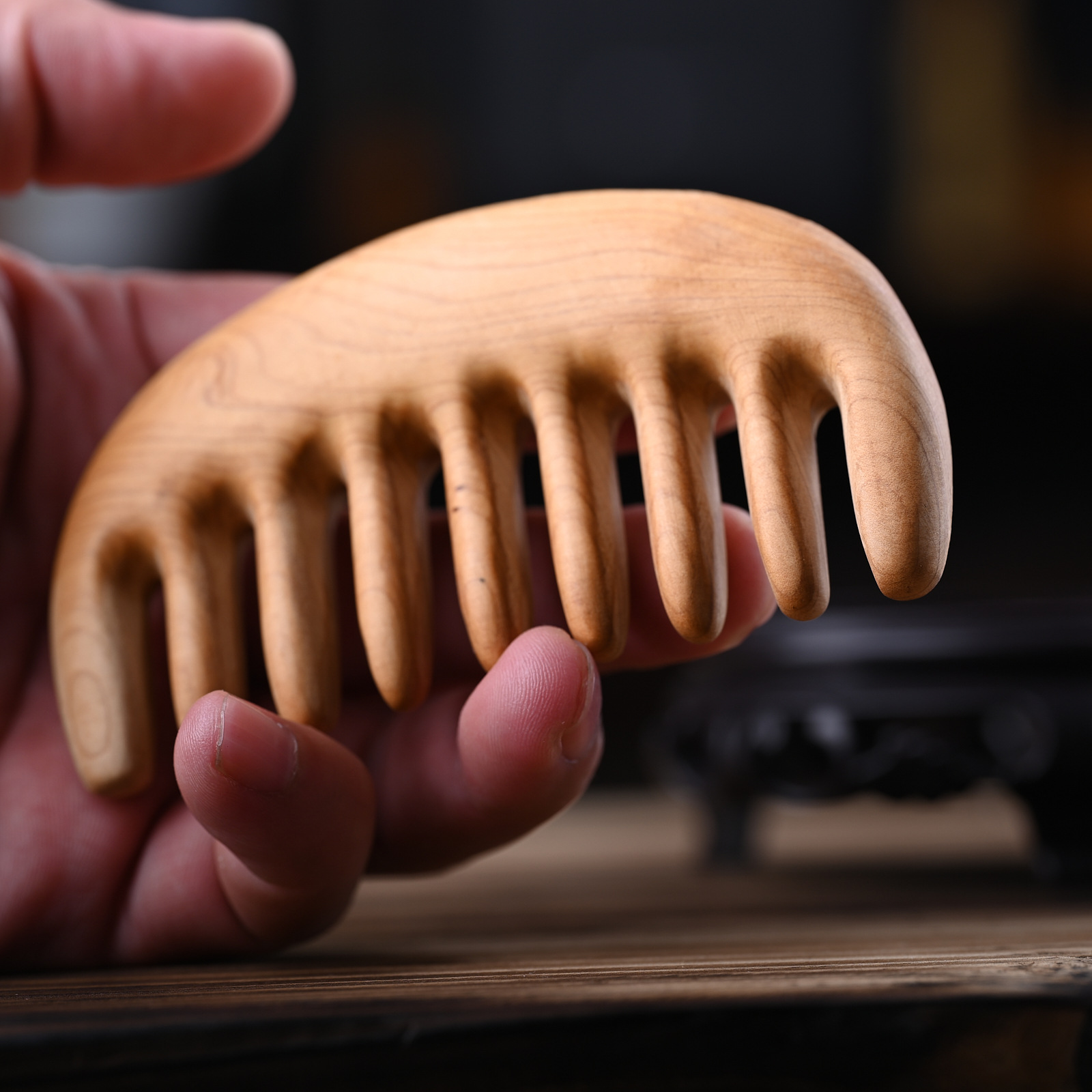 按摩梳崖柏木頭部經絡梳子頭療按摩男女刮痧頭皮疏通防寬齒刷脫髮