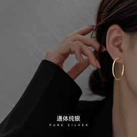 戒指;耳钉;手链
