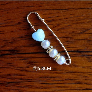 Three white beads, two gold diamonds, green hearts 5.8cm#qt014