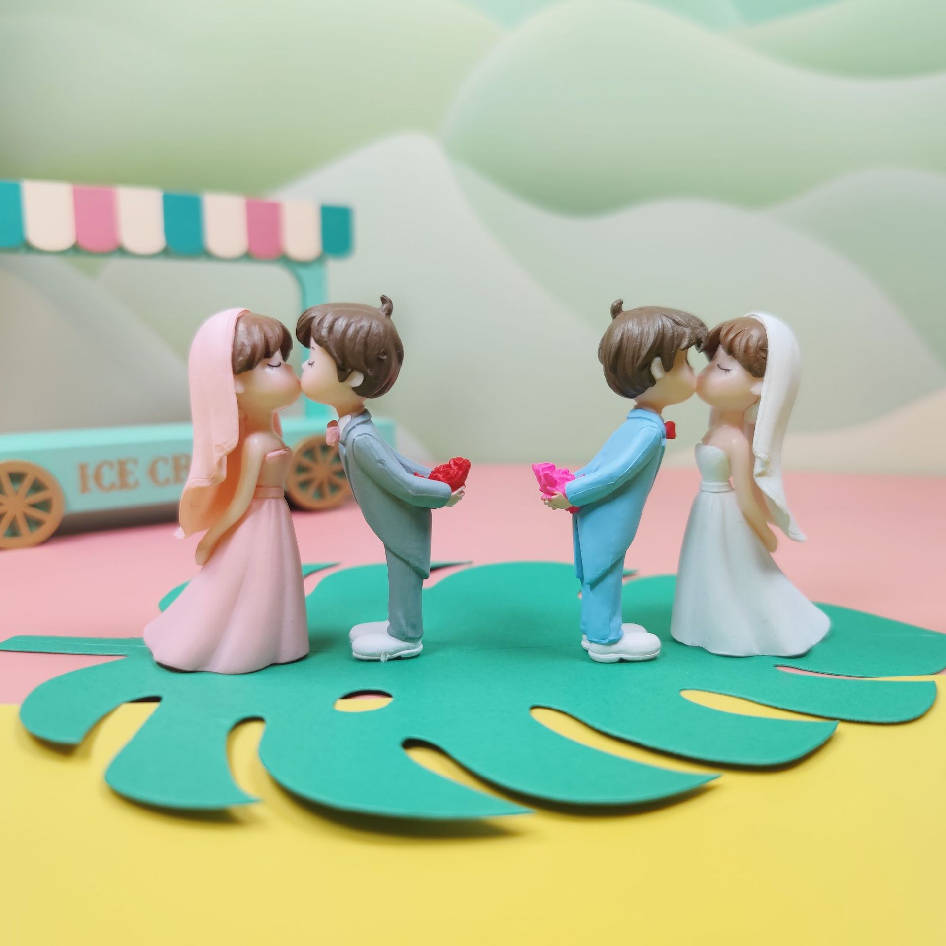 Wedding Couple Decoration Wedding Home Decoration Cartoon Couple Wedding Decoration Car Interior Decoration Wholesale