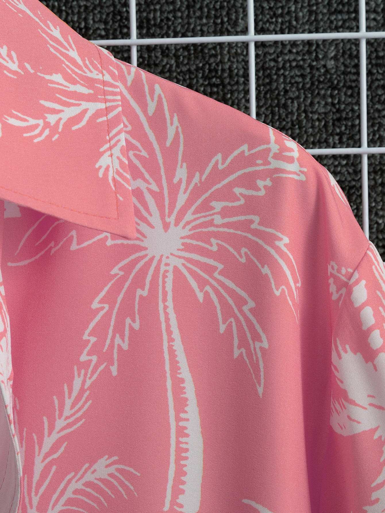 2024 Muoti- ja vapaa-ajan trendikkäät digitaalisesti painetut miesten paidat_voghion.com